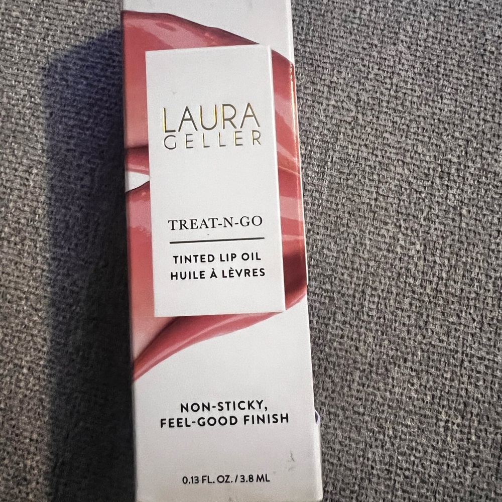 Laura Geller Treat-N-Go Tinted Lip Oil - Finish Line (pink nude)